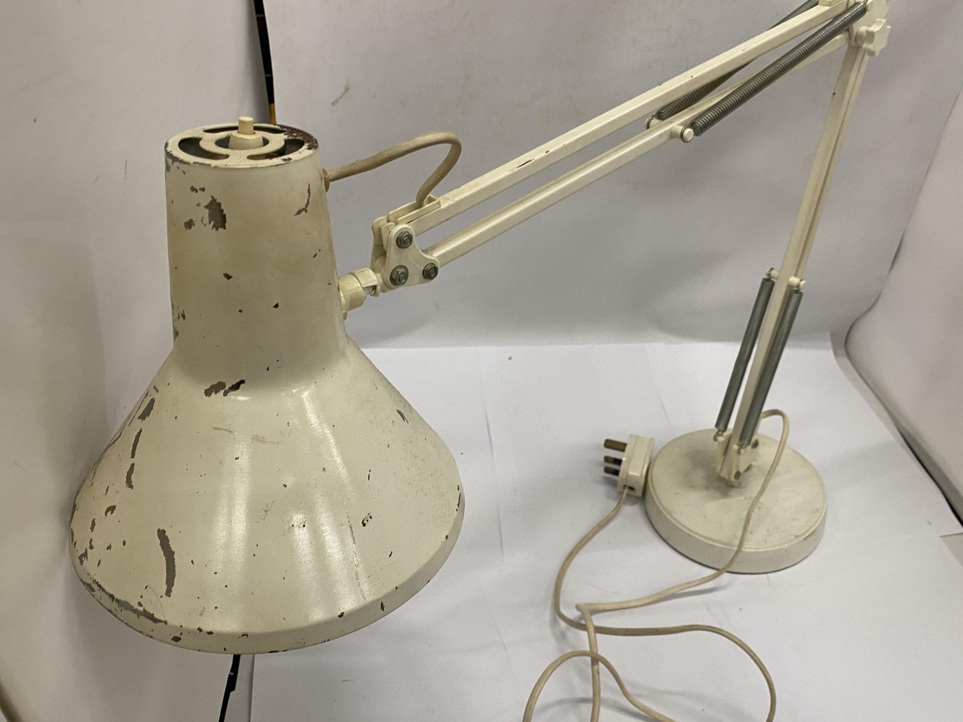 A VINTAGE DANISH HCS RETRO ANGLEPOISE LAMP - Bild 4 aus 5