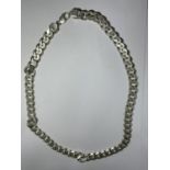 A HEAVY MARKED SILVER FLAT LINK NECKLACE LENGTH 65 CM WEIGHT 146.1 GRAMS