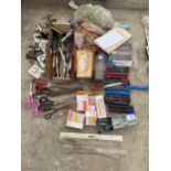 AN ASSORTMENT OF ITEMS TO INCLUDE PENS, CRAYONS AND SCISSORS ETC