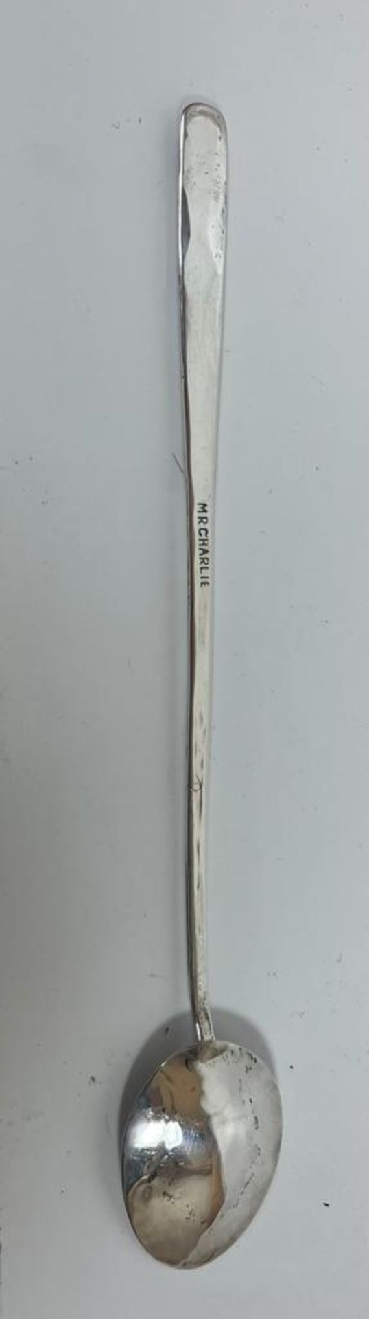 A BELIEVED SILVER LONG SPOON WITH TURQUOISE CABOCHON, LENGTH 21.5 CM - Bild 4 aus 5