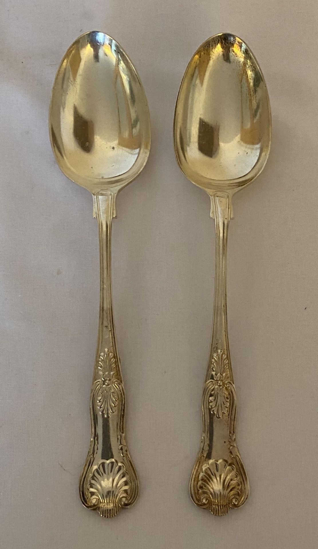 A PAIR OF ELIZABETH II 1959 HALLMARKED SHEFFIELD SILVER SPOONS, MAKER GEE & HOLMES, GROSS WEIGHT 187 - Image 2 of 15