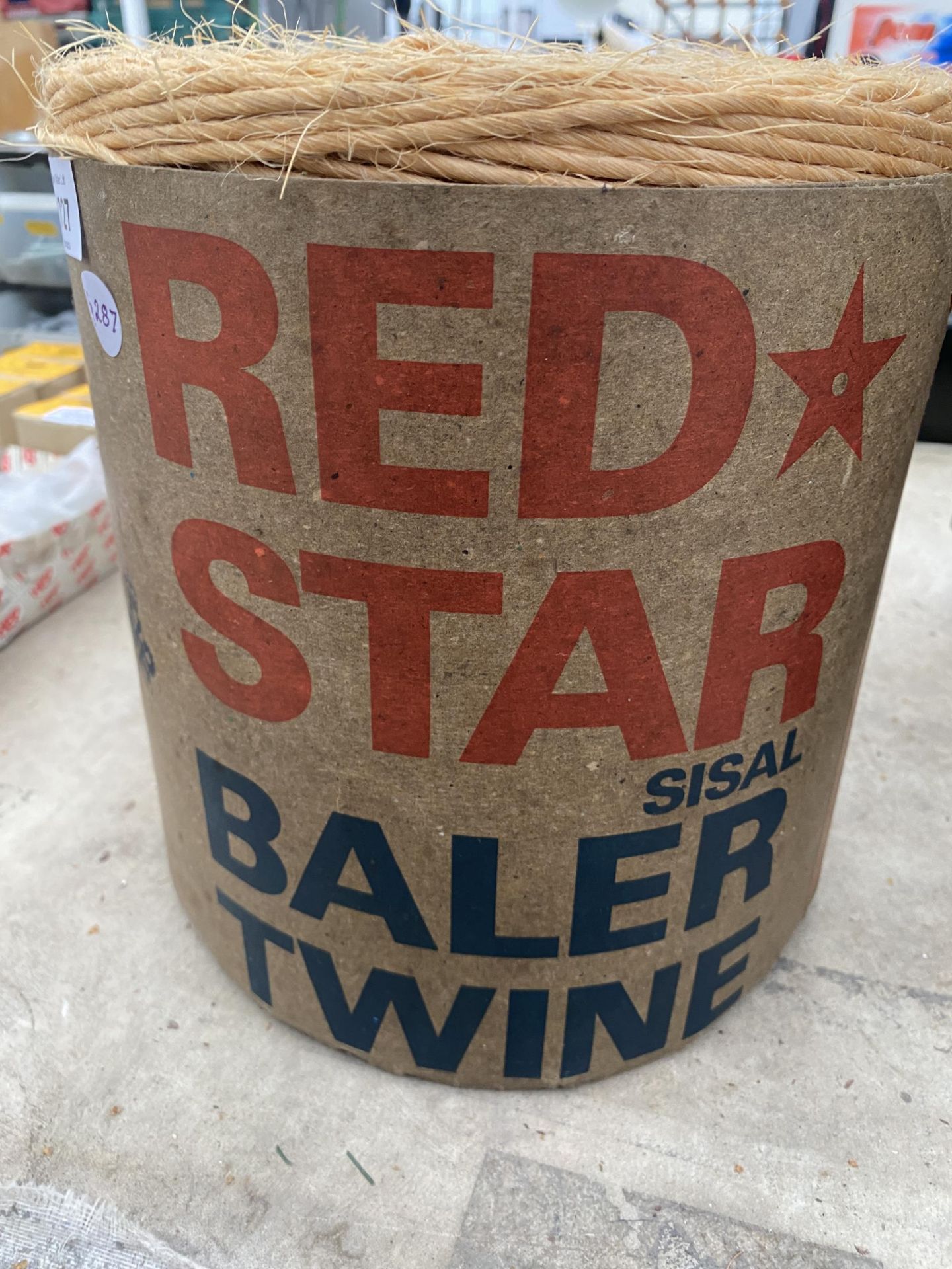 A ROLL OF RED STAR HESIAN BALER TWINE - Image 2 of 4