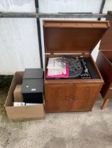 A GARRARD 86SB RECORD PLAYER AND A PAIR OF SPEAKERS
