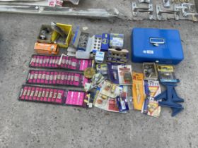 A LARGE ASSORTMENT OF HARDWARE TO INCLUDE LIGHT BULBS AND FUSES ETC