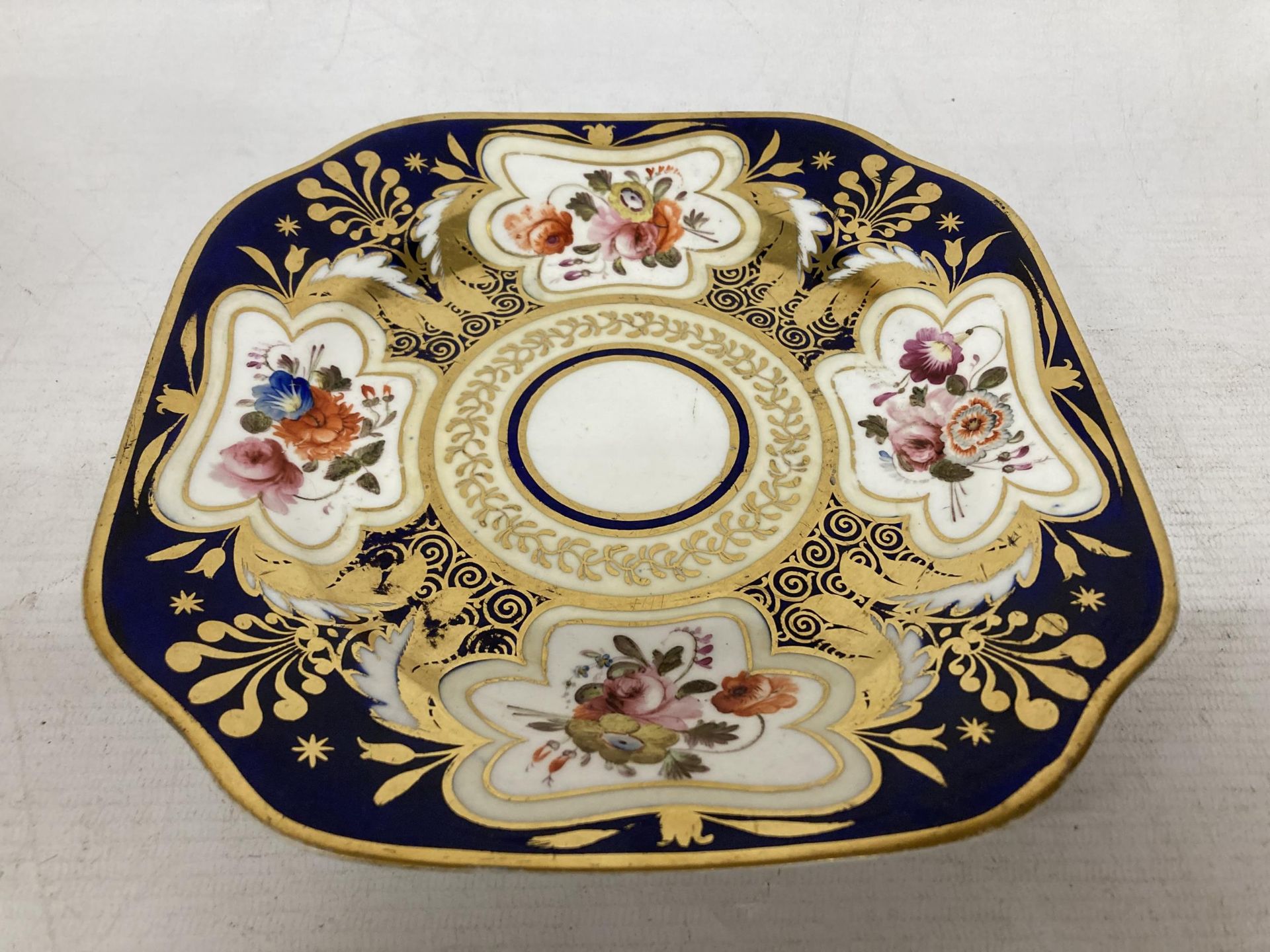 A 19TH CENTURY COBALT BLUE, GILT AND HAND PAINTED FLORAL CUP, SAUCER AND SIDE PLATE TRIO - Image 3 of 4