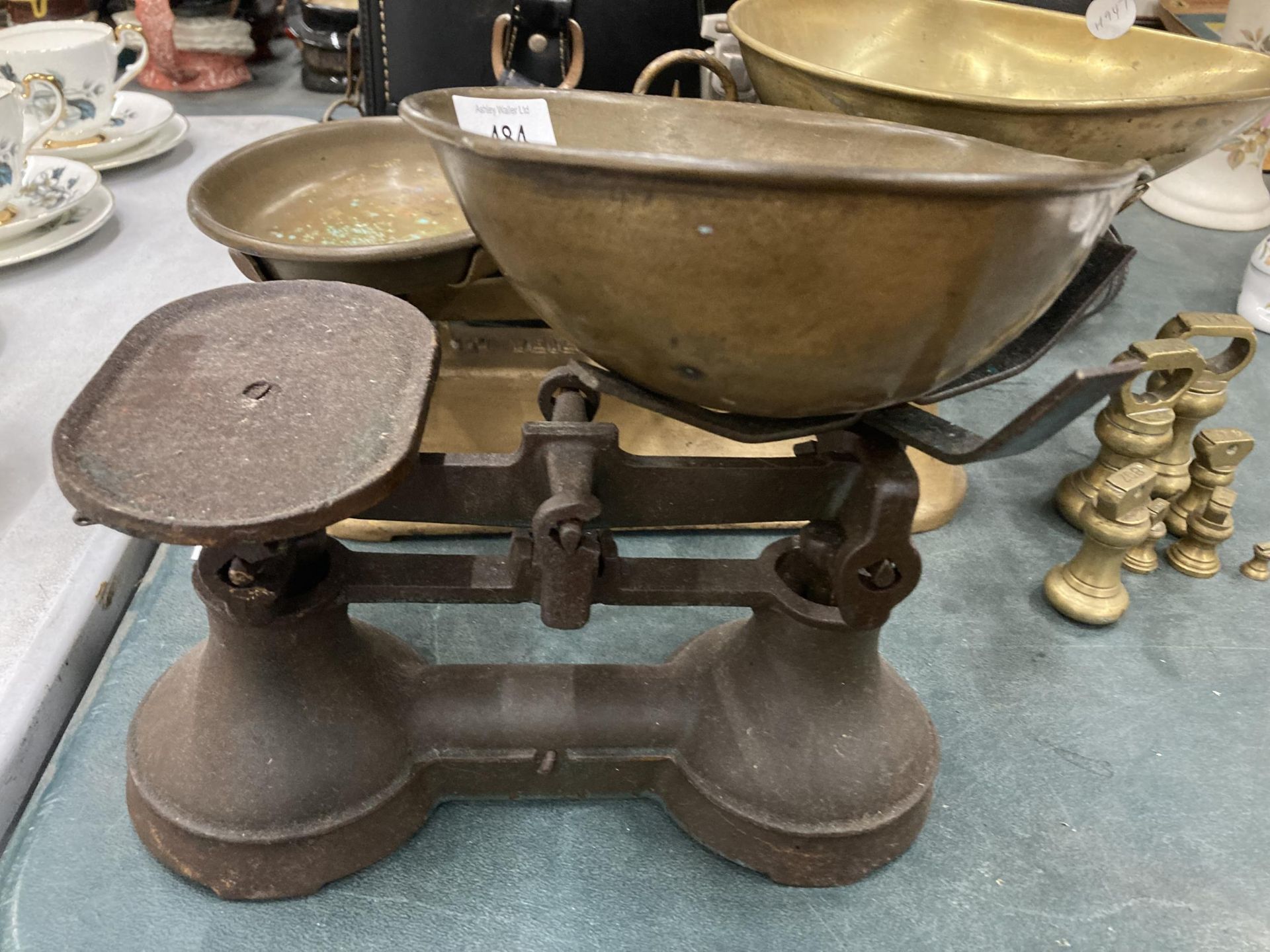 TWO SETS OF VINTAGE BRASS SCALES, ONE WITH WEIGHTS - Image 2 of 4