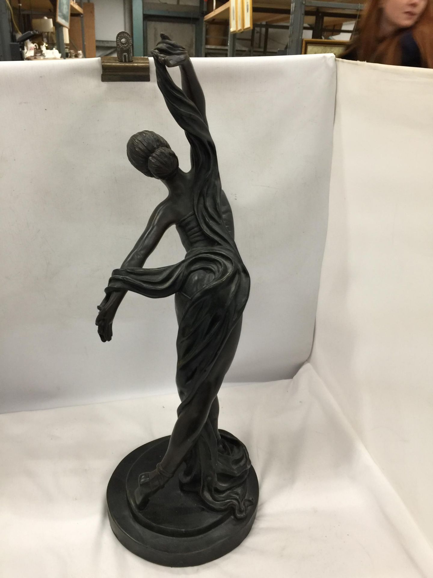 A LARGE RESIN MODEL OF A FEMALE DANCER - Image 4 of 4