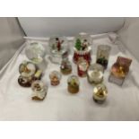 A COLLECTION OF SNOW GLOBES TO INCLUDE WINNIE THE POOH - 13 IN TOTAL