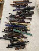 A COLLECTION OF VINTAGE FOUNTAIN PENS