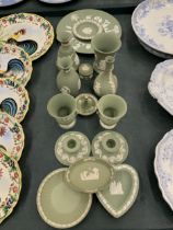 A COLLECTION OF WEDGWOOD GREEN JASPERWARE ITEMS, VASES ETC