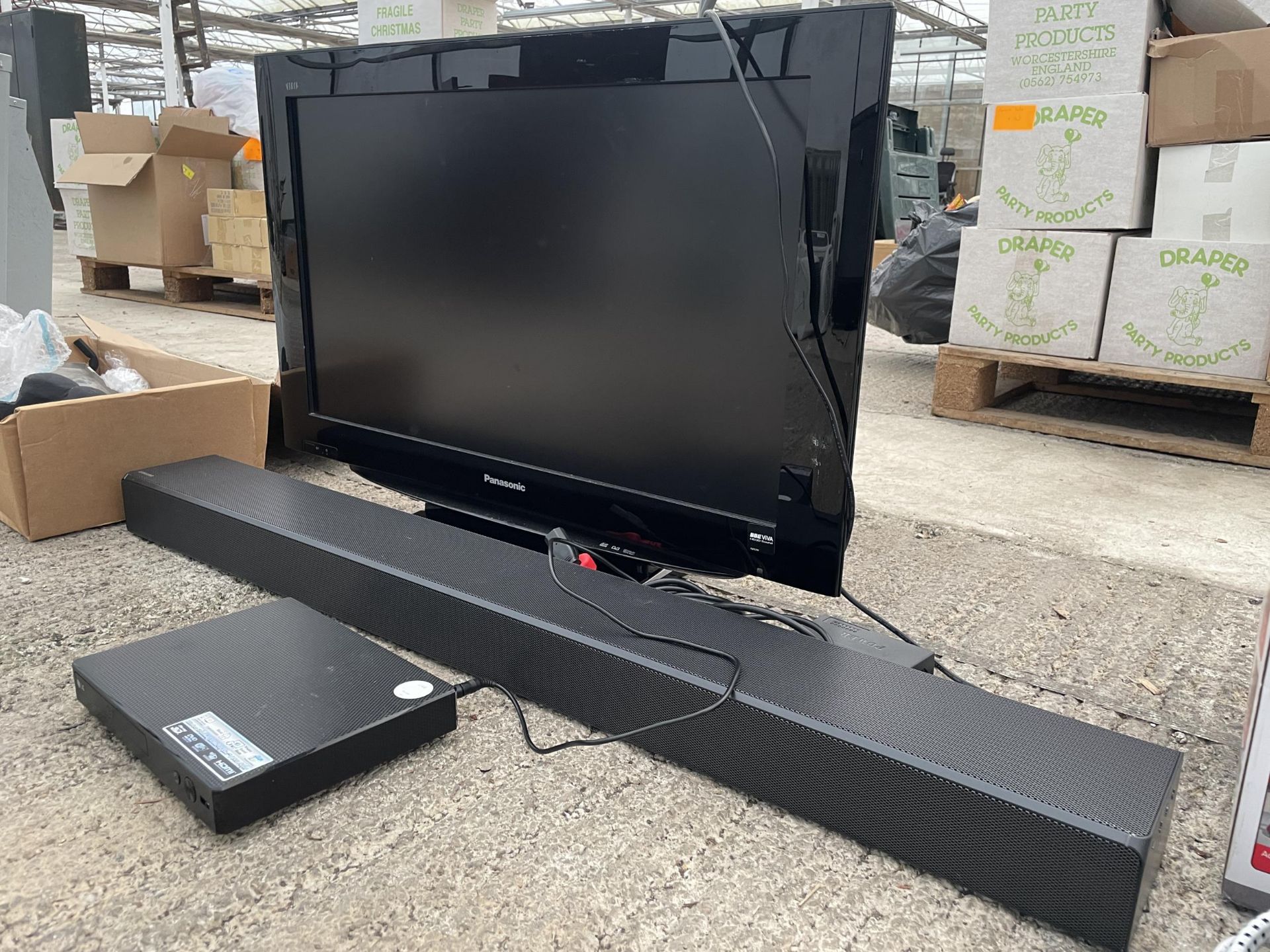 A PANASONIC 32" TELEVISION, A SAMSUNG SOUND BAR AND AN LG DVD PLAYER - Image 2 of 3