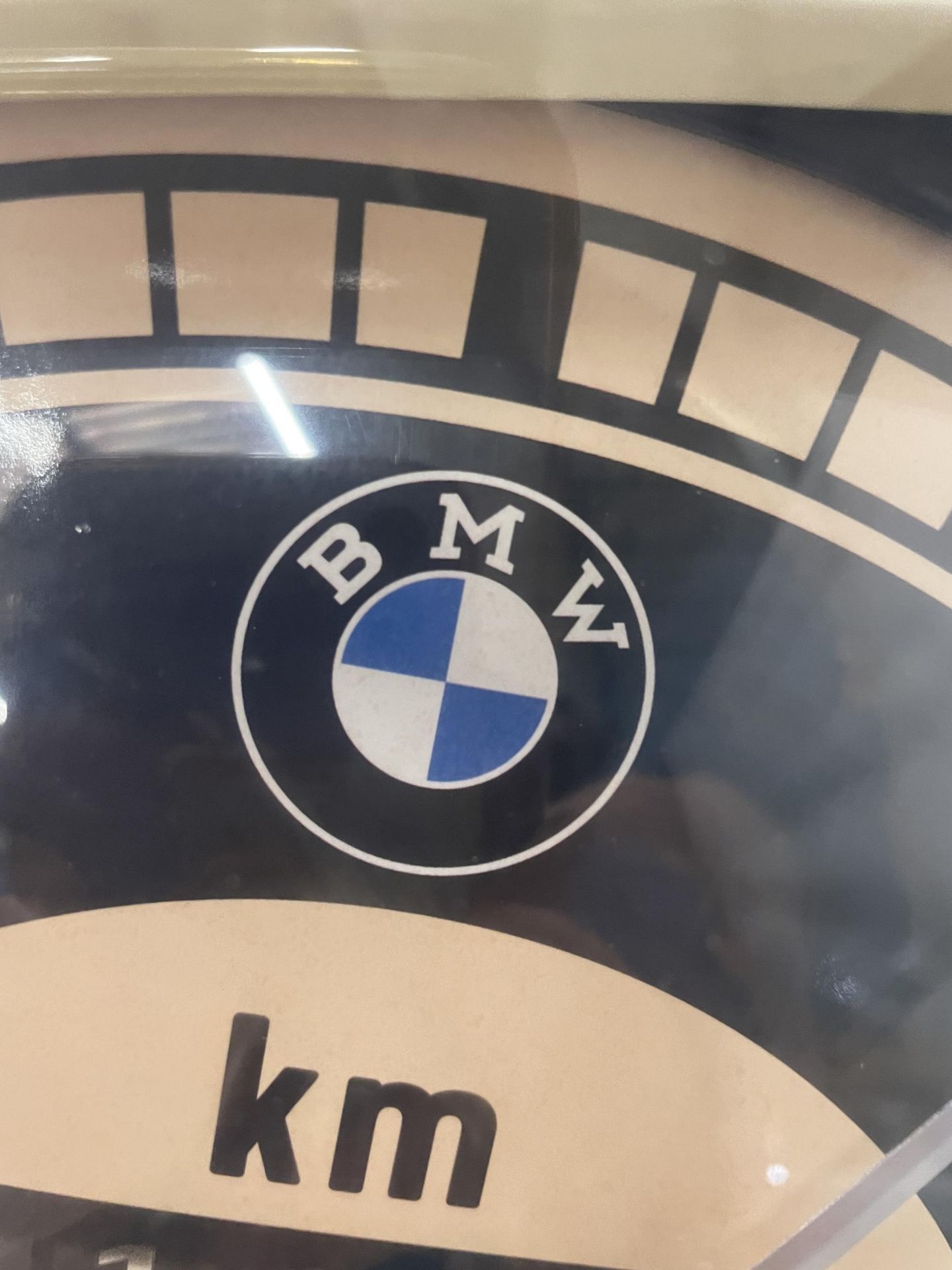 A NEW AND BOXED BMW WALL CLOCK - Image 3 of 3