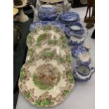 A COLLECTION OF BLUE AND WHITE COPELAND SPODE ITALIAN PATTERN TABLEWARES AND FURTHER COPELAND