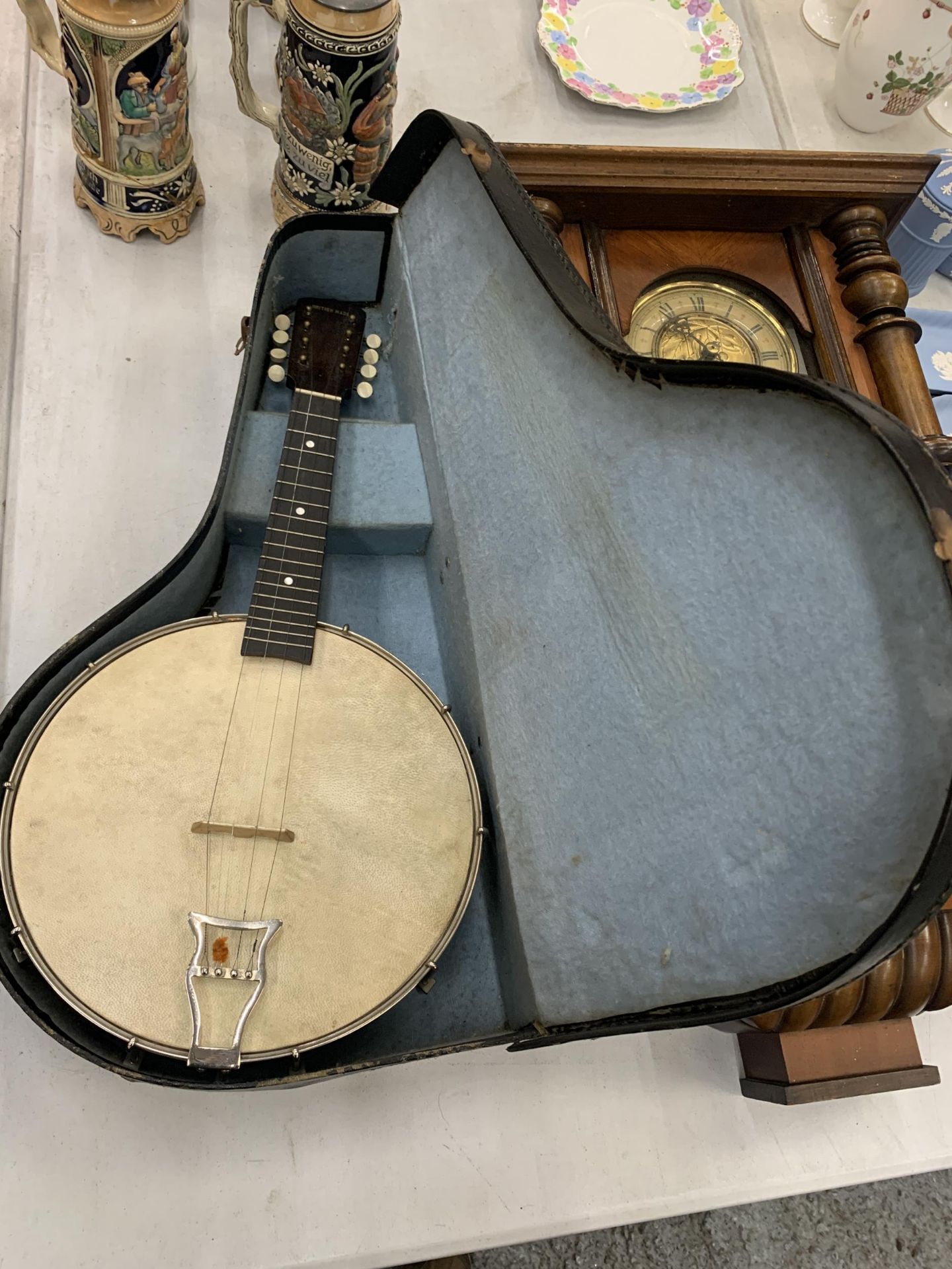 A BRITISH MADE VINTAGE CASED BANJO