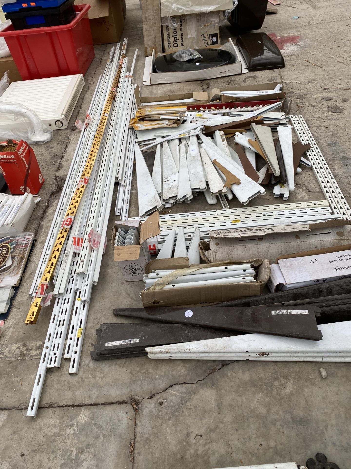 A LARGE QUANTITY OF WALL AND SHLEVING BRACKETS ETC - Image 2 of 2