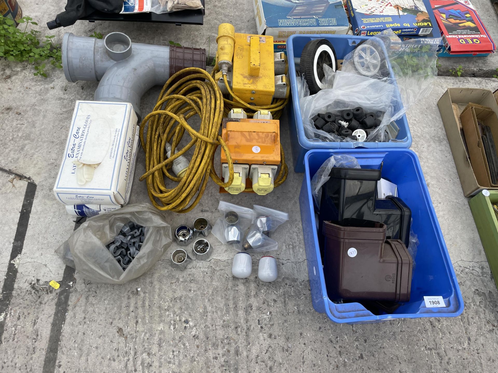 AN ASSORTMENT OF ITEMS TO INCLUDE 110V TRANSFORMERS, GLOVES AND GUTTER FITTINGS ETC