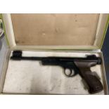 A VINTAGE ZIP AIR PISTOL - BOXED