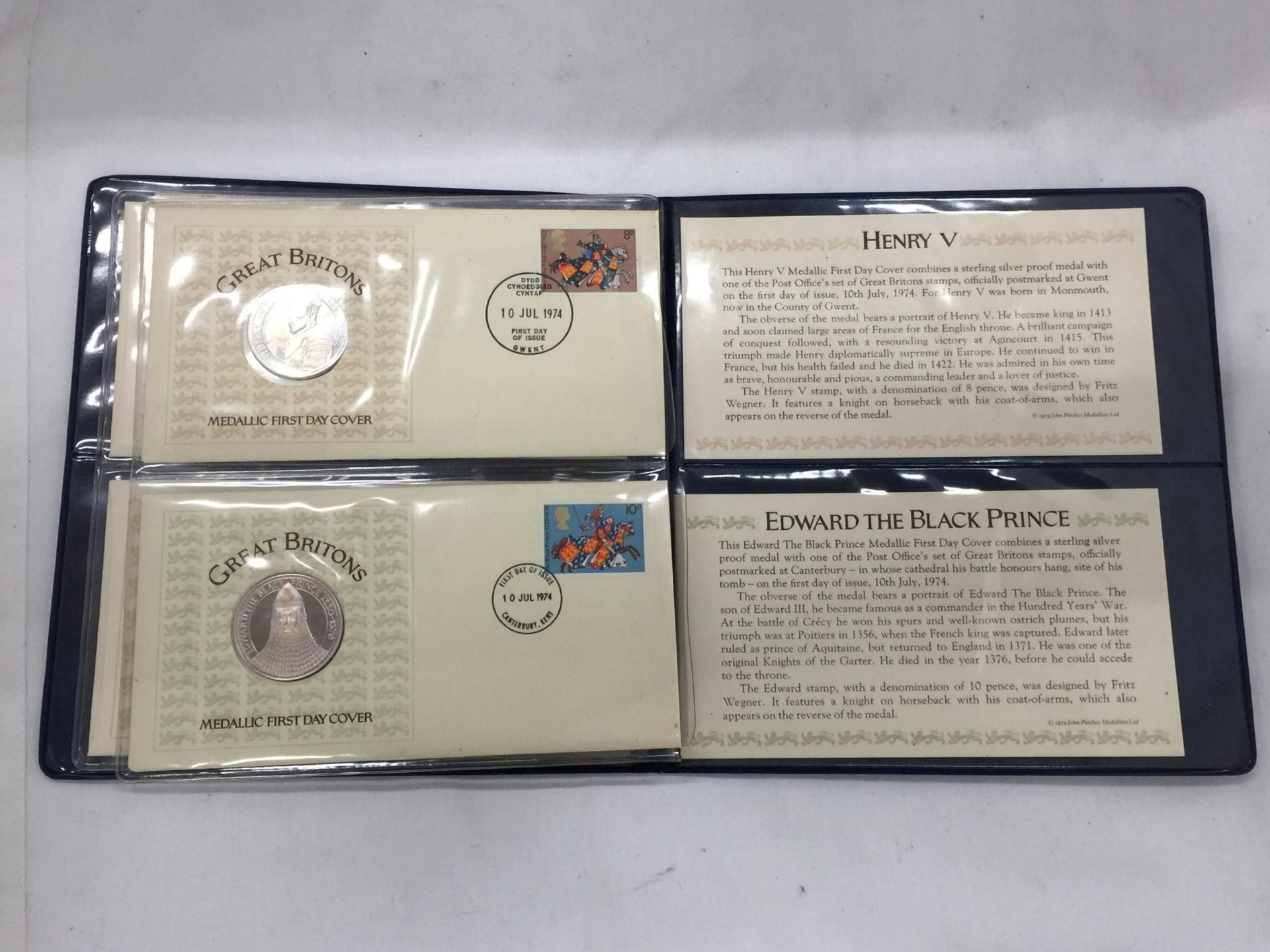 A STERLING SILVER GREAT BRITAINS FIRST DAY COVER COIN SET WITH ALBUM - Bild 3 aus 3