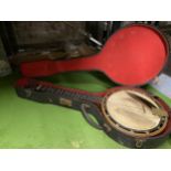 A VINTAGE CASED CLAVERO FIVE STRINGED FRENCH BANJO