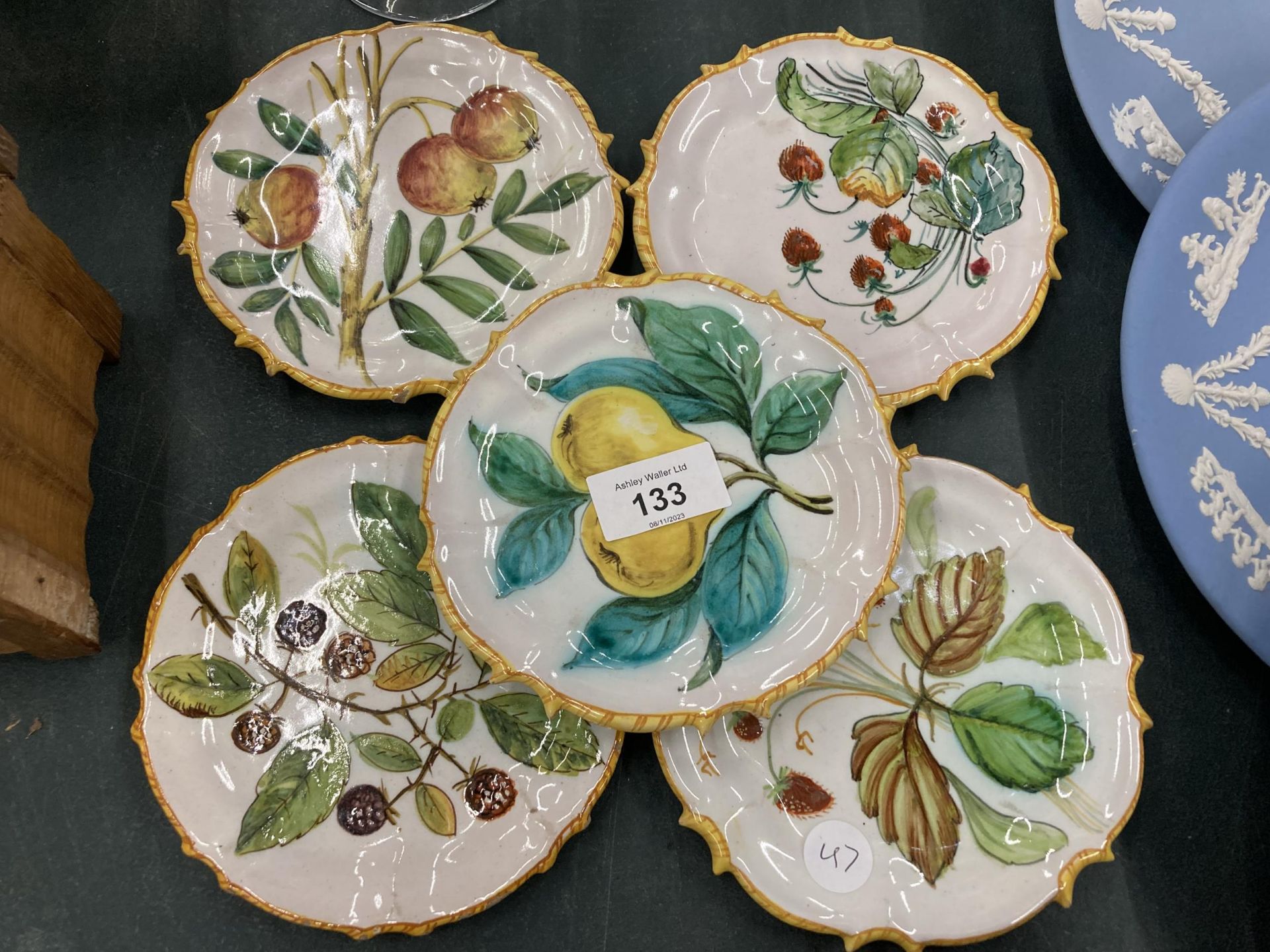 FIVE ITALIAN COPLER PLATES WITH FRUIT DESIGN AND COCKEREL STAMP TO THE BASE, DIAMETER 14CM