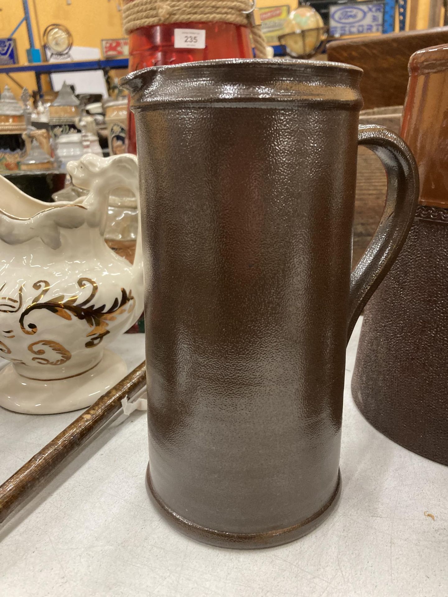 A GROUP OF THREE VINTAGE SALT GLAZE JUGS - Image 2 of 4