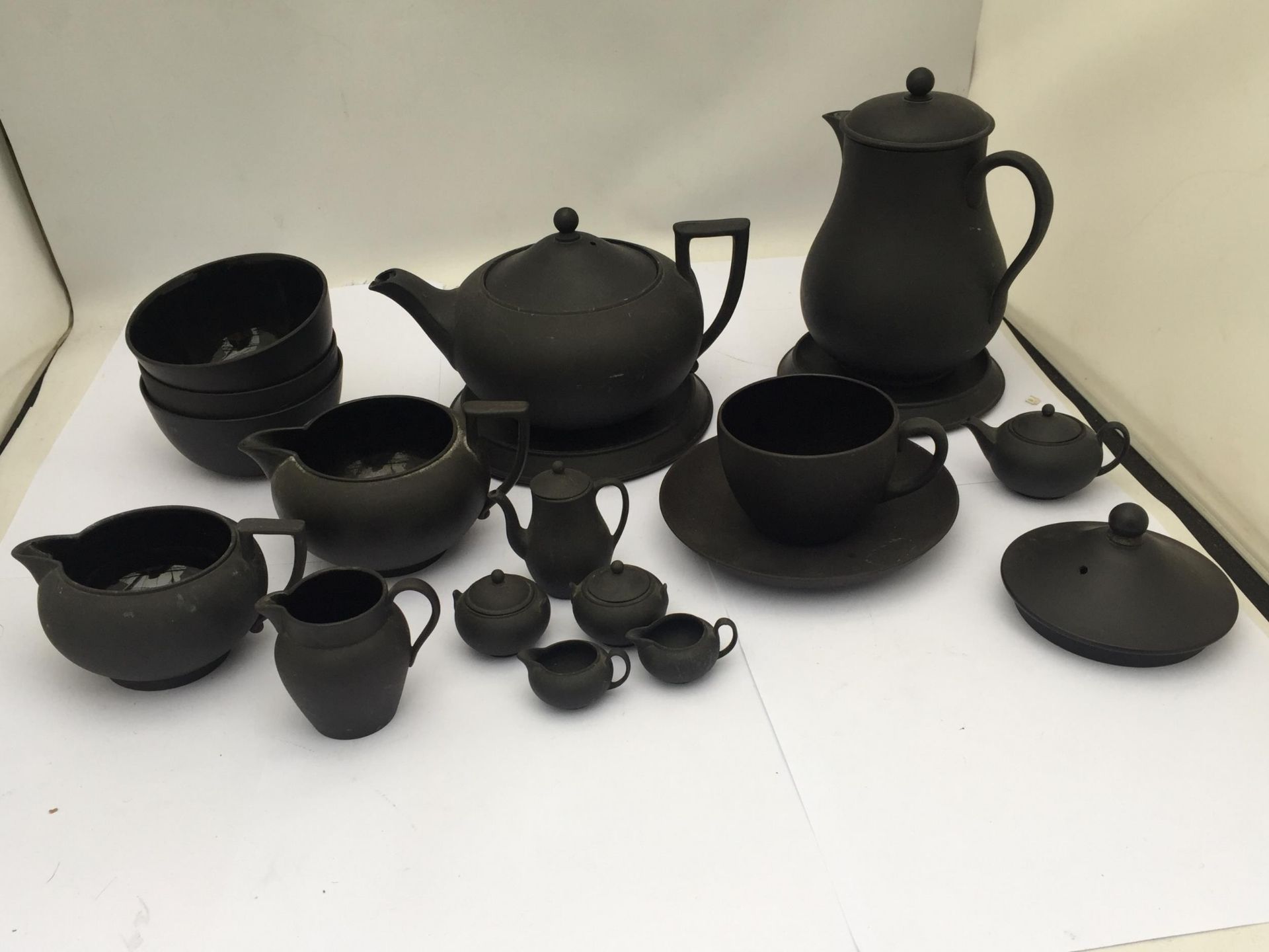 A COLLECTION OF BLACK BASALT CERAMIC TEA WARES, TEAPOT, COFFEE POT, MINIATURE TEAPOT ETC - Image 2 of 5