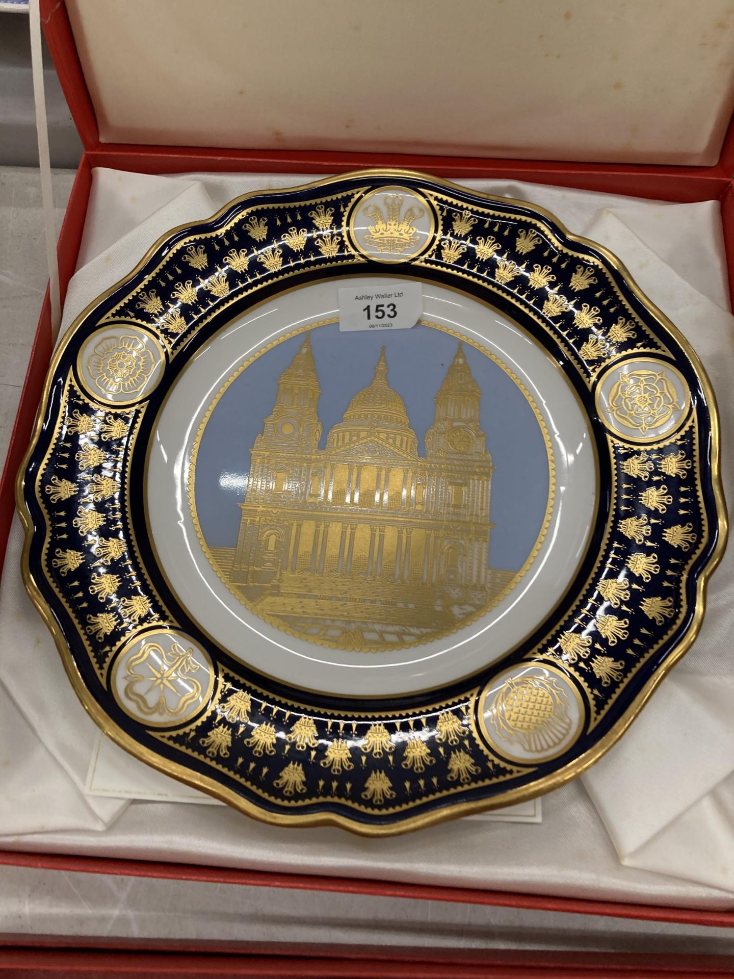 TWO SPODE COLLECTABLE CABINET PLATES, A LIMITED EDITION 814/1000 'THE ST PAUL'S CATHEDRAL WEDDING - Image 3 of 5