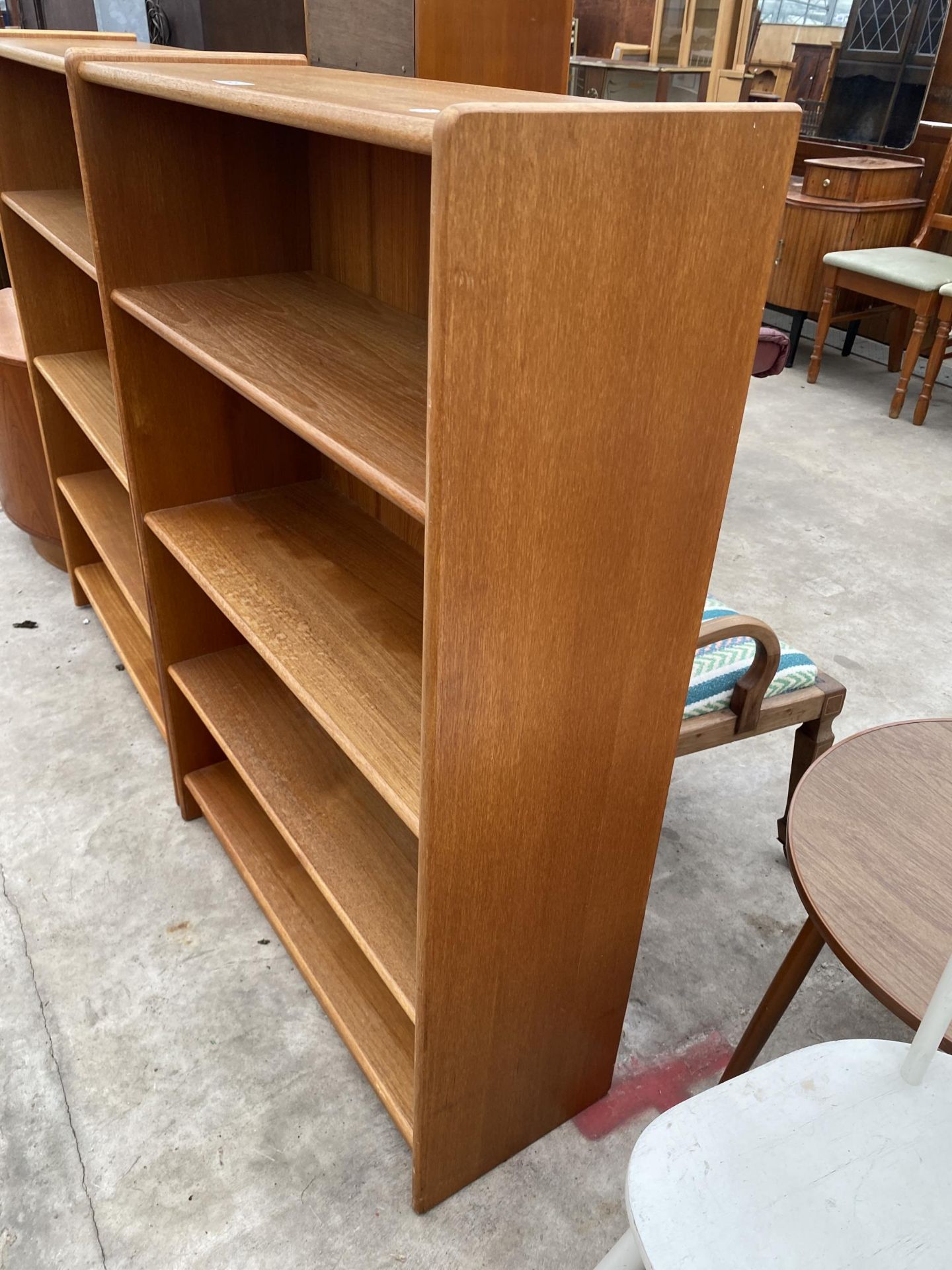 A PAIR OF TEAK OPEN FOUR TIER BOOKCASES, 30" WIDE EACH - Image 2 of 3