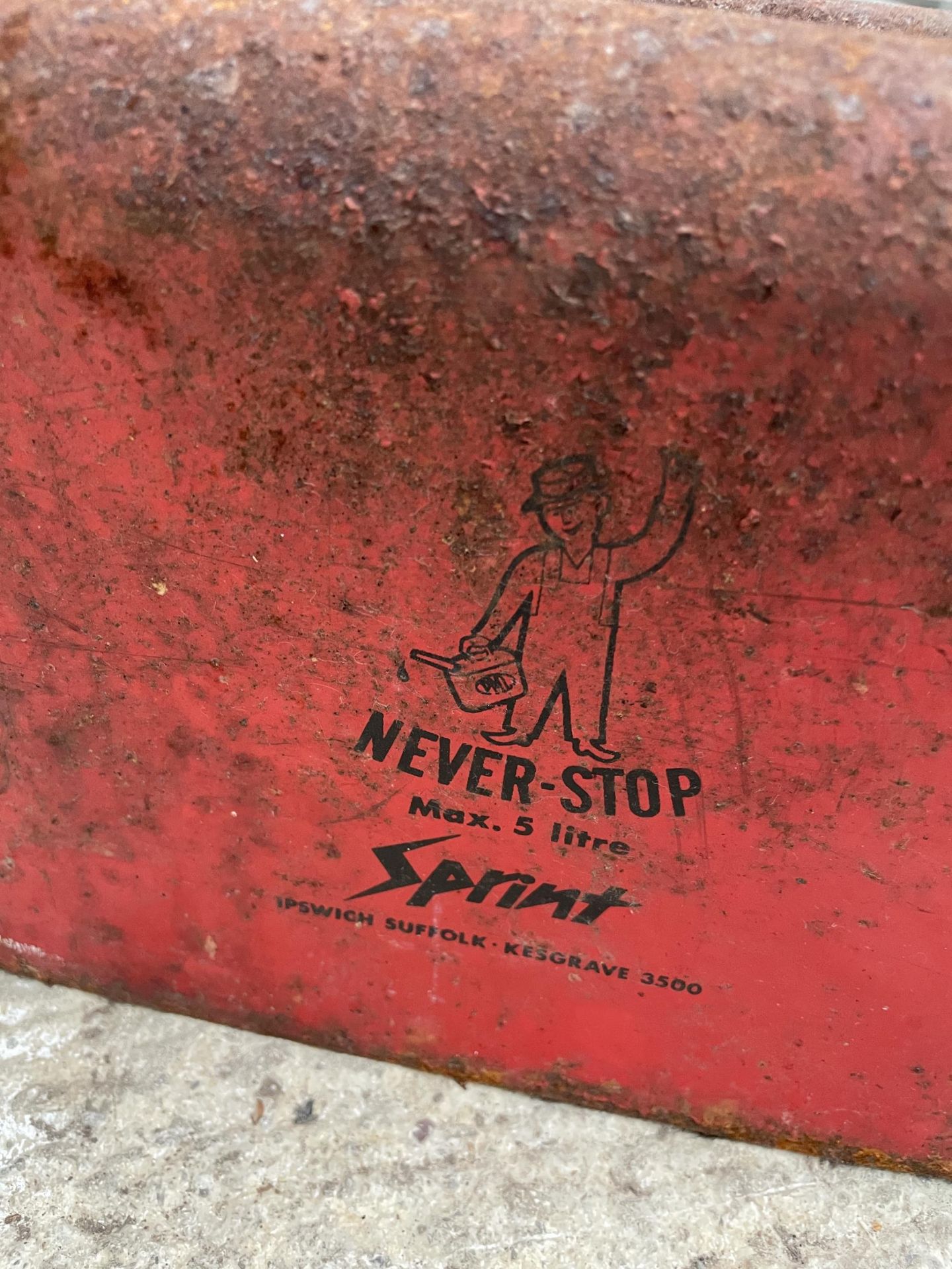 A VINTAGE NEVER STOP SPRINT FUEL CAN - Image 6 of 8