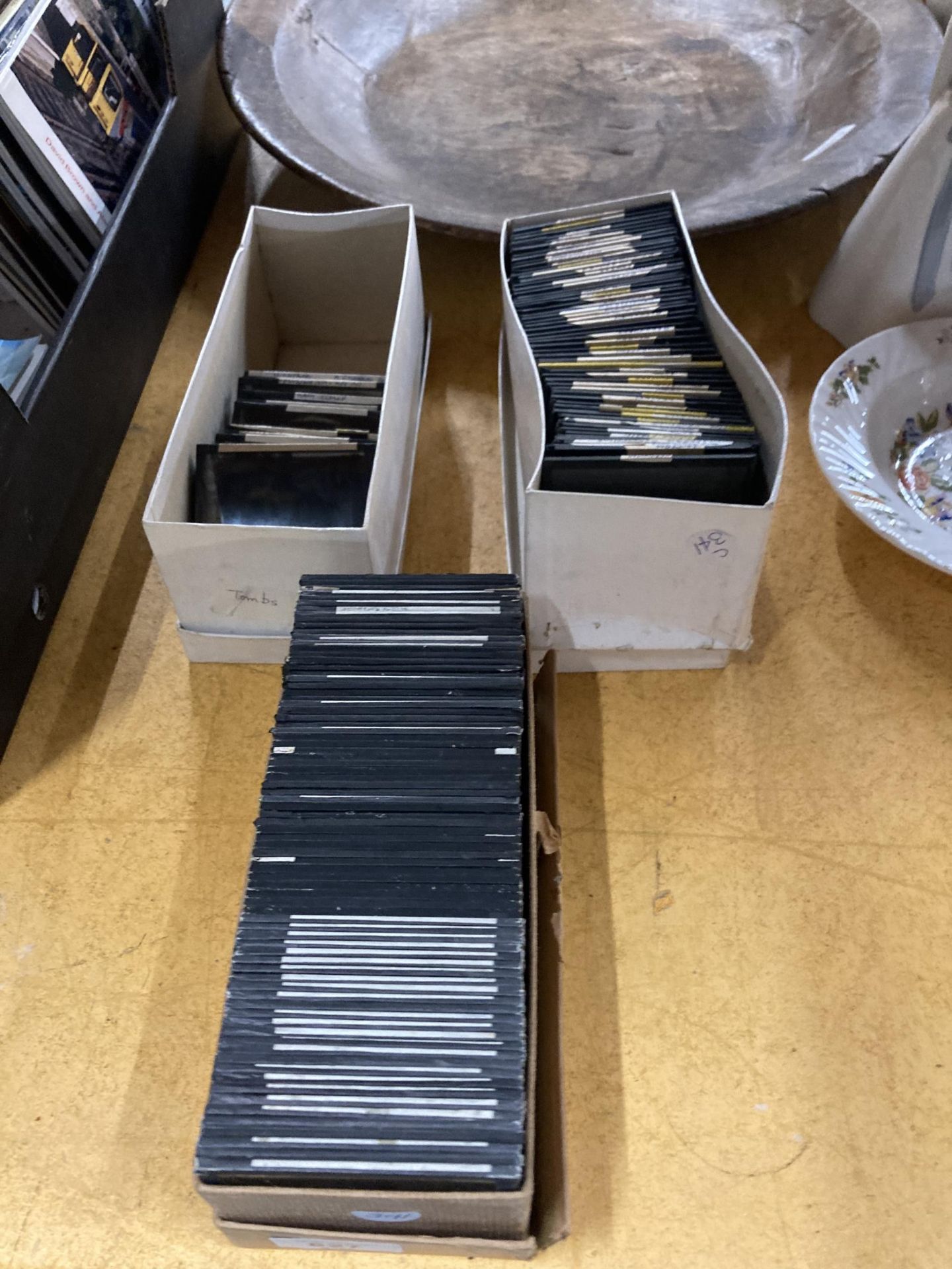 A QUANTITY OF MAGIC LANTERN SLIDES TO INCLUDE TOMBS, CASTLES AND CHURCHES