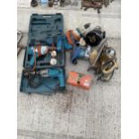 AN ASSORTMENT OF POWER TOOLS TO INLCUDE ROUTERS AND DRILLS ETC