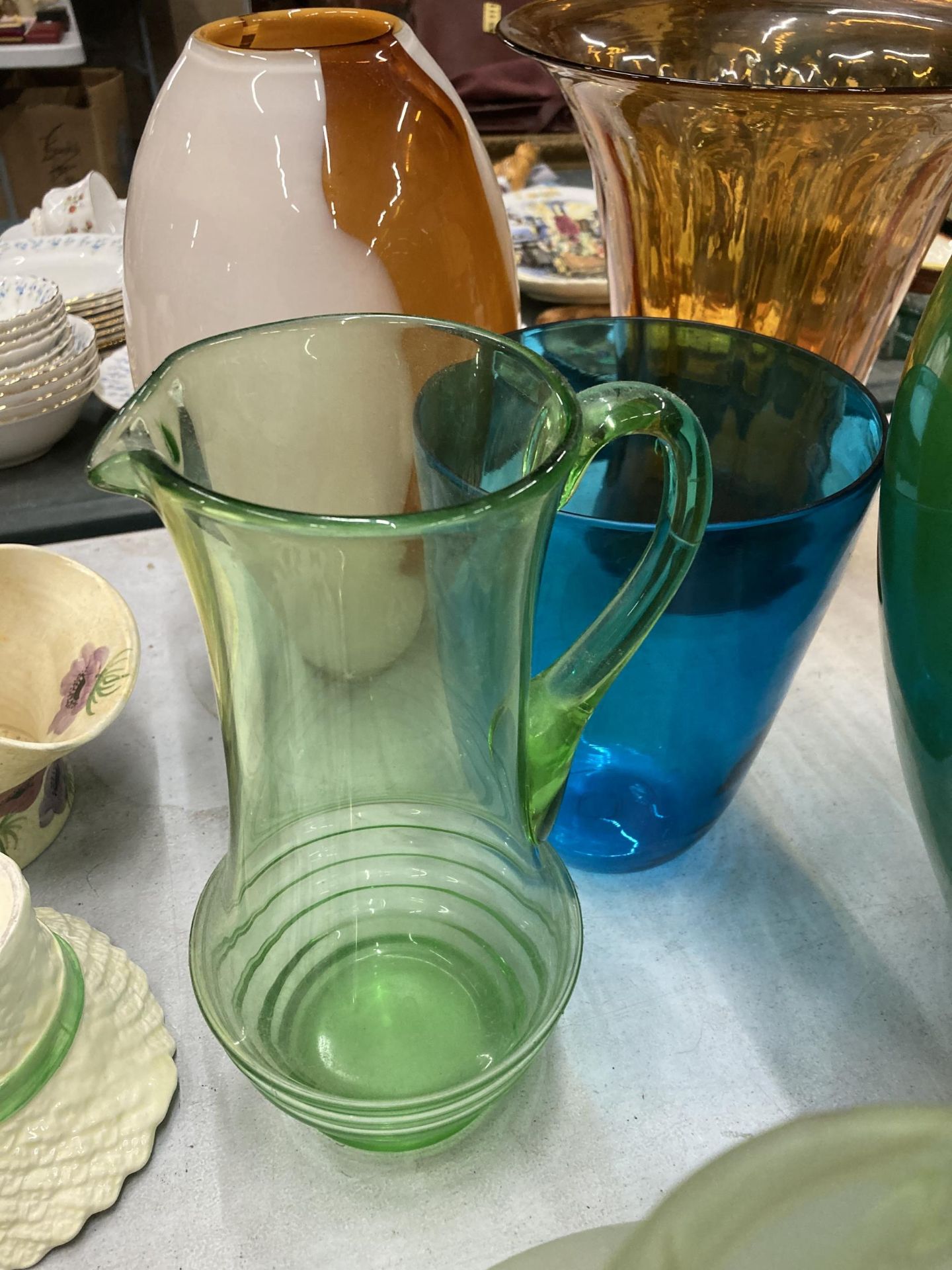 A QUANTITY OF LARGE CERAMIC AND GLASS VASES, TO INCLUDE STUDIO GLASS, PLUS TWO LARGE GLASS JUGS - - Image 3 of 4