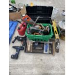 A LARGE ASSORTMENT OF TOOLS TO INCLUDE A STANLEY WOOD PLANE, DRILLS AND STILSENS ETC