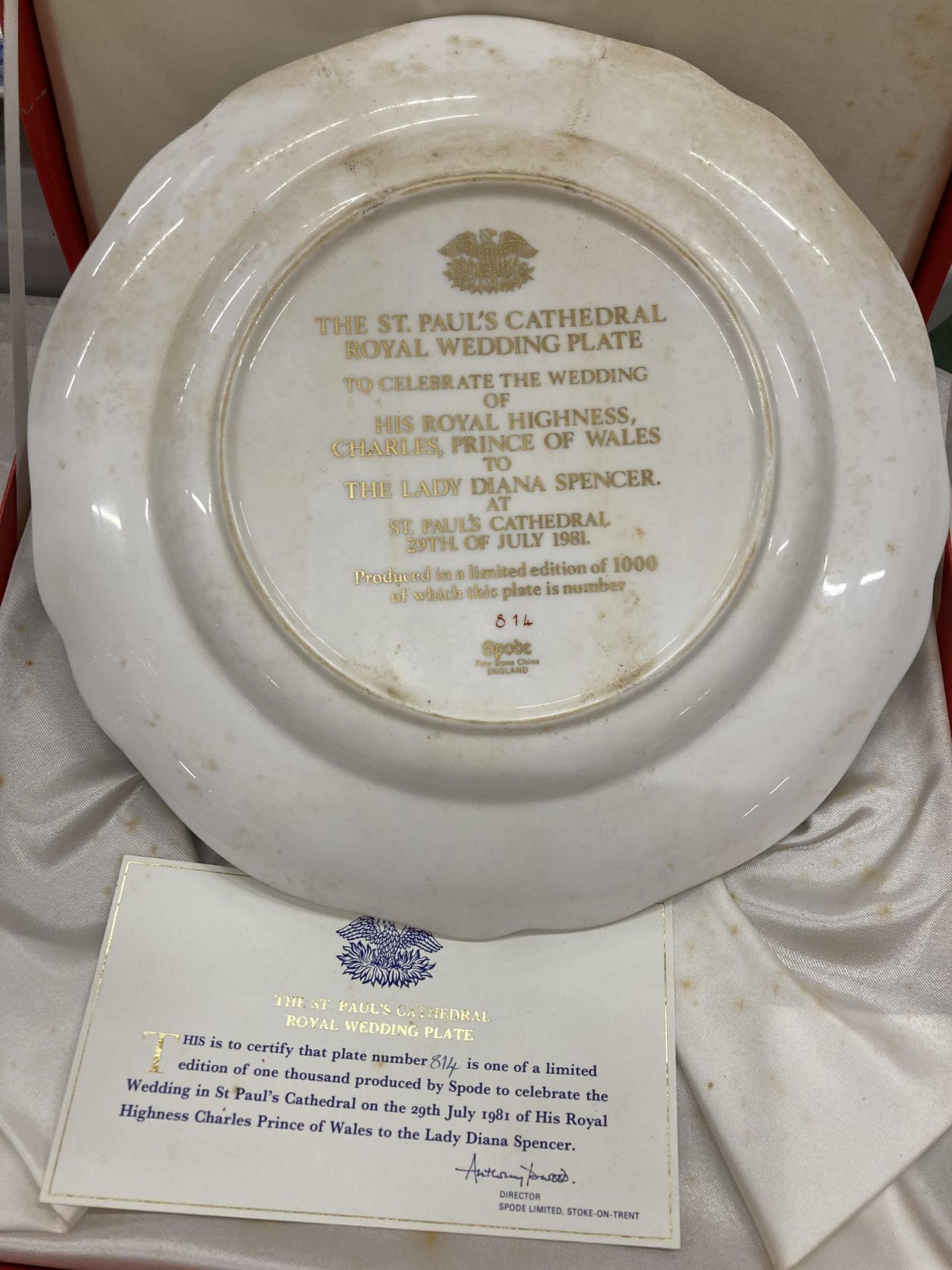 TWO SPODE COLLECTABLE CABINET PLATES, A LIMITED EDITION 814/1000 'THE ST PAUL'S CATHEDRAL WEDDING - Image 5 of 5