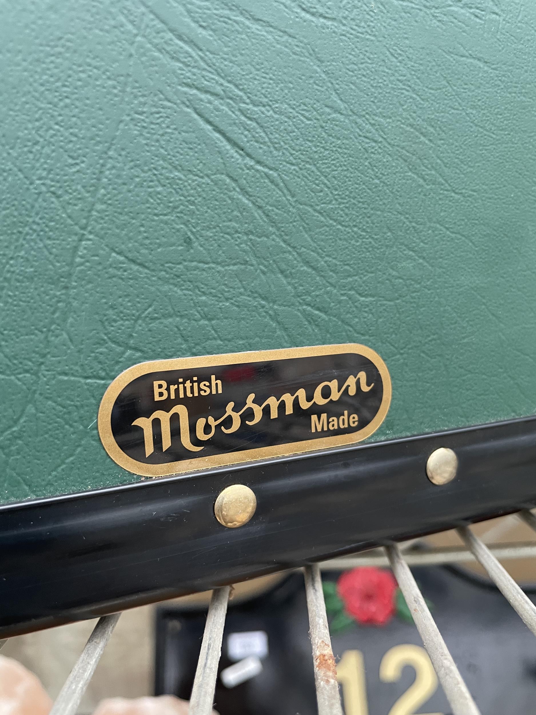 A BRITISH MADE MOSSMAN STORAGE BOX - Bild 3 aus 5