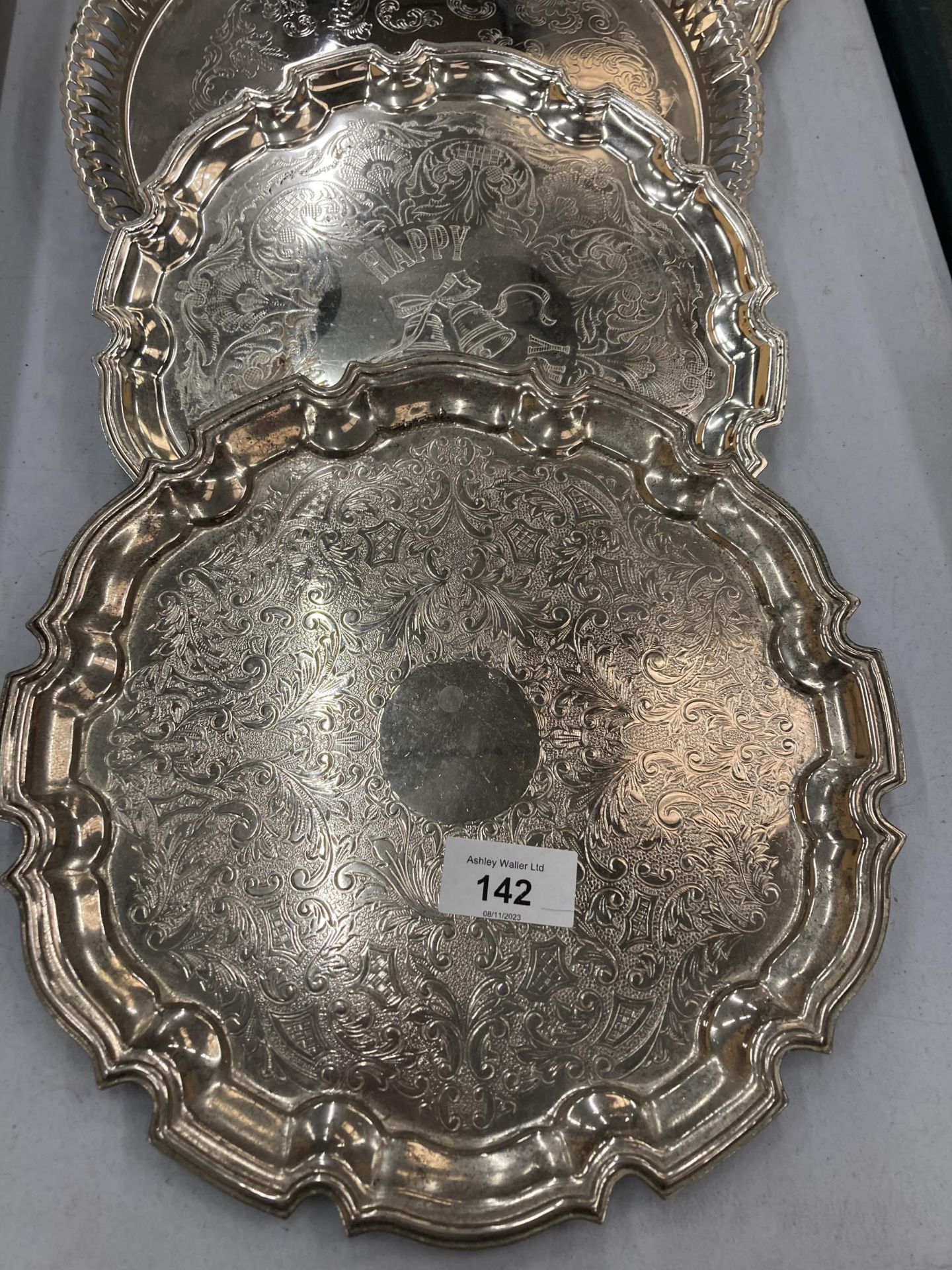 SIX SILVER PLATED TRAYS - Bild 2 aus 4