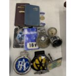 A MIXED LOT OF CAR RELATED COLLECTABLES - AA AND RAC BADGES ETC