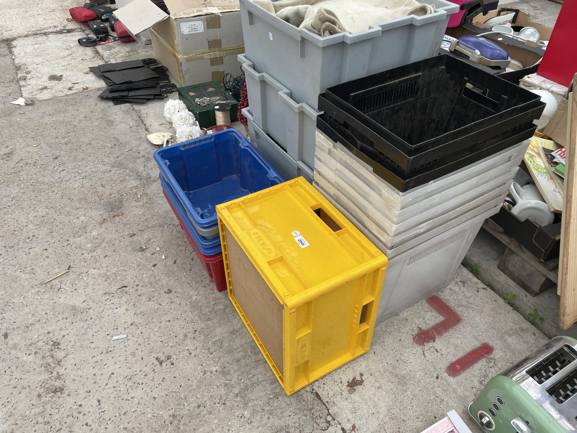 AN ASSORTMENT OF PLASTIC STORAGE BOXES - Image 2 of 2