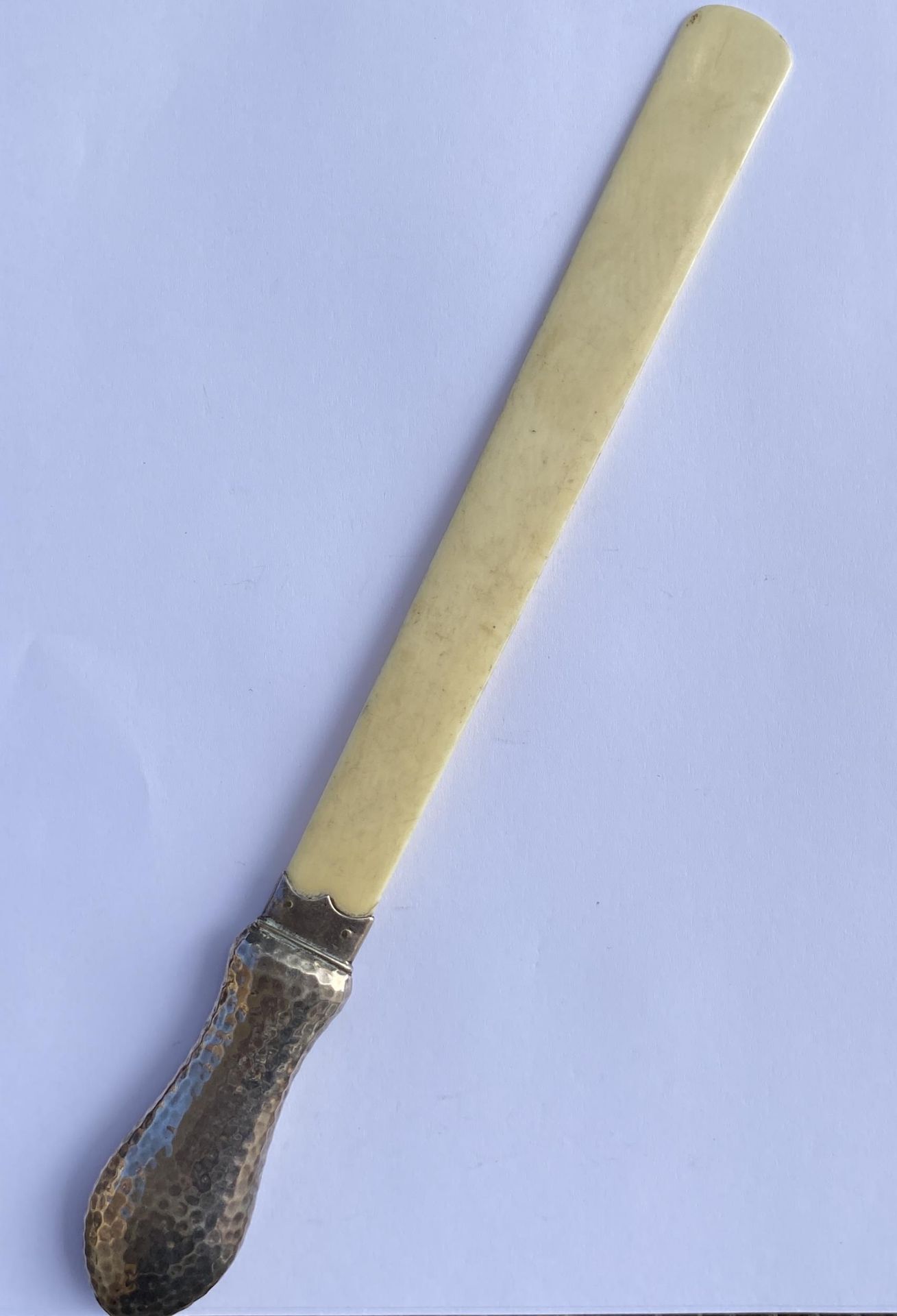 AN ANTIQUE HALLMARKED SILVER AND BONE LETTER OPENER, LENGTH 30 CM - Image 4 of 4