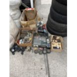 A LARGE ASSORTMENT OF ITEMS TO INCLUDE REMOTE CONTROL CAR CONTROLLERS AND VARIOUS SPARE PARTS ETC