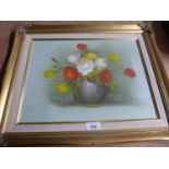 A 20TH/21ST CENTURY VASE OF FLOWERS, OIL ON CANVAS, 29 X 39CM, FRAMED