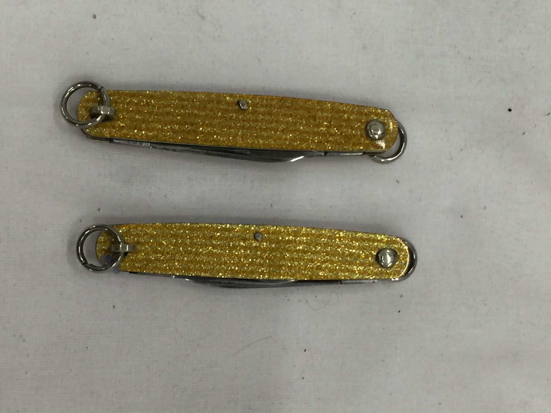 TWO THOMAS TURNER 1920S TRAVELLING SALESMANS TWIN BLADED PEN KNIVES - Image 2 of 6