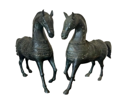 AN IMPRESSIVE LARGE PAIR OF ORIENTAL CHINESE BRONZE HORSES, HEIGHT 39CM