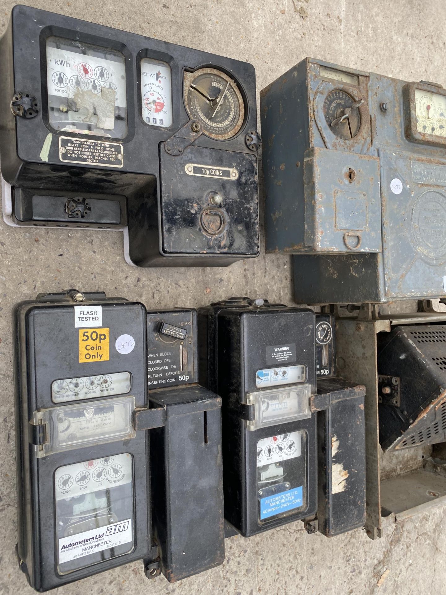 AN ASSORTMENT OF VINTAGE ELECTRICAL METERS - Image 2 of 2