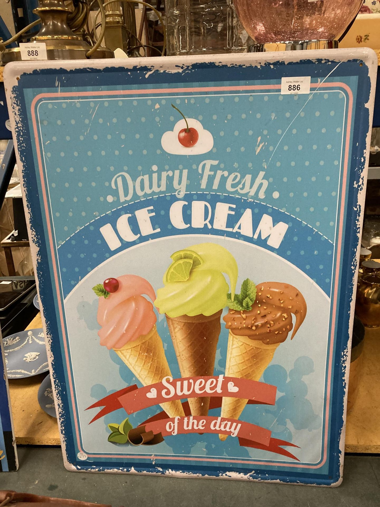 A VINTAGE TIN DAIRY FRESH, ICE CREAM SIGN, 50CM X 70CM