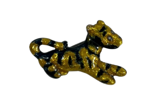 A VINTAGE DISNEY .925 SILVER AND ENAMEL TIGER BROOCH, LENGTH 3 CM, SIGNED AND STAMPED