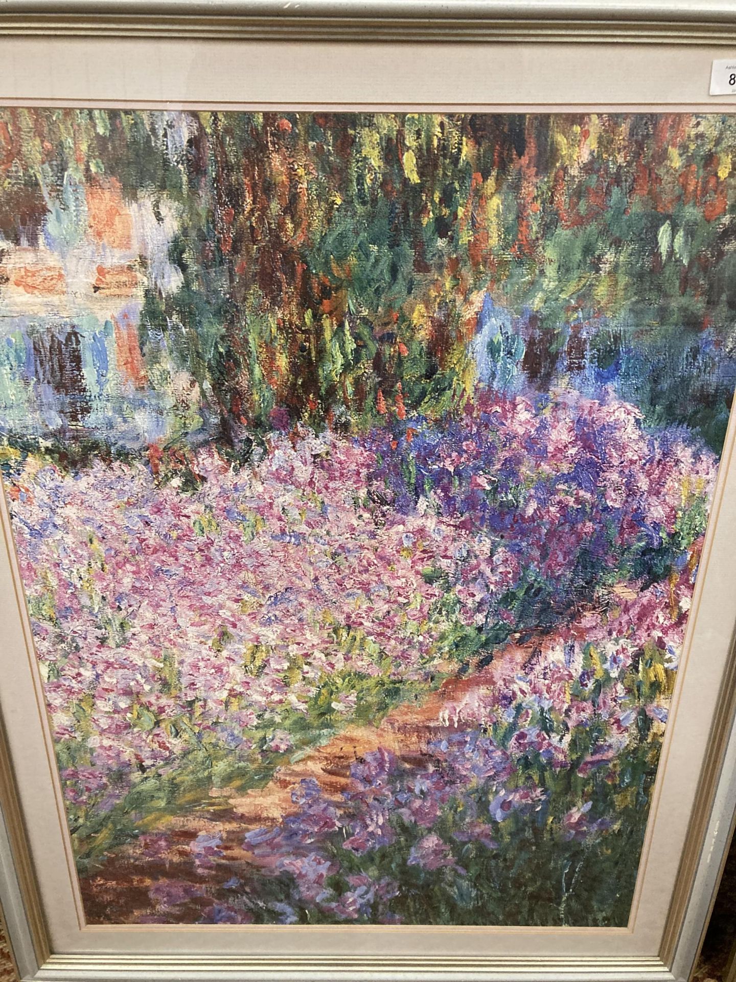 A LARGE FRAMED CLAUDE MONET PRINT 'THE ARTIST'S GARDEN AT GIVERNY', 37CM X 99CM - Image 2 of 3
