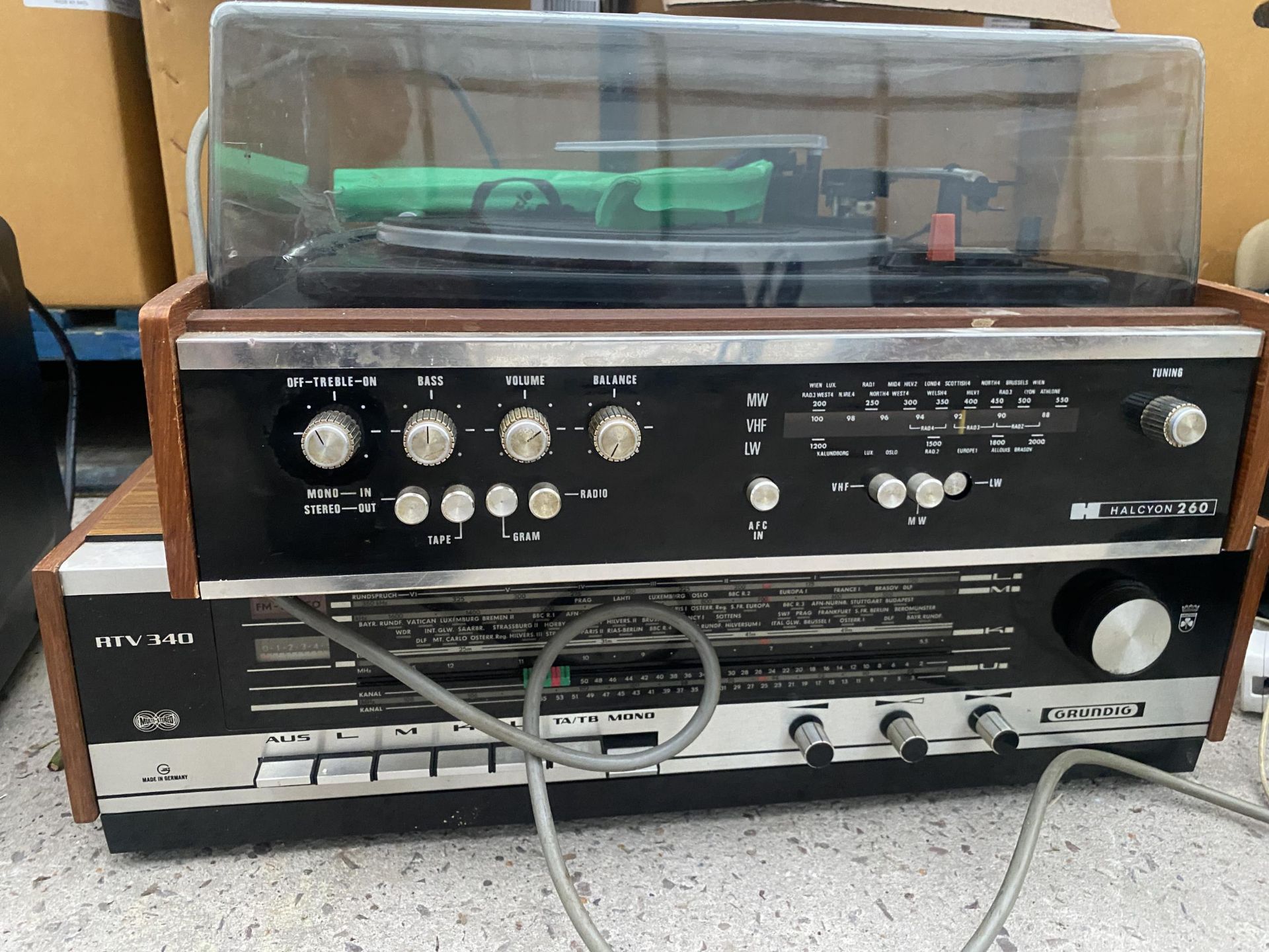 A GRUNDIG STEREO SYSTEM AND A HALCYON 260 RECORD PLAYER - Image 3 of 3