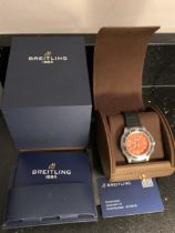 A BREITLING SUPEROCEAN AUTOMATIC 42 SERIAL NUMBER 6233918 WRIST WATCH WITH ORIGINAL BOX, CARD AND