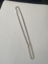 AN 18" SILVER NECK CHAIN